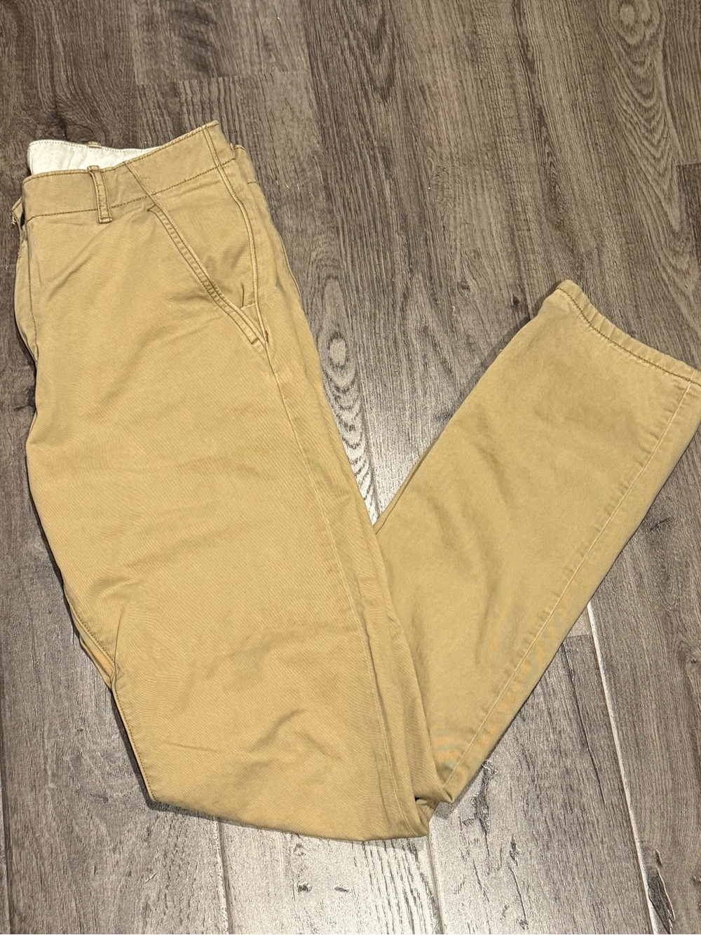 Levi's Strauss Classic Men's tan Chino Pants in Khaki W32 L34